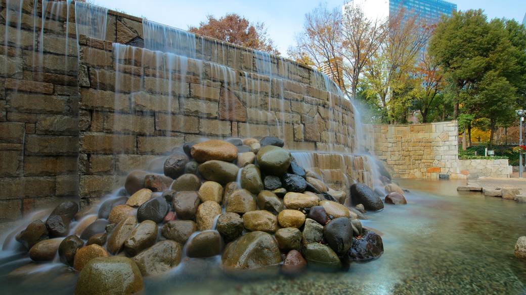 都会のオアシス
「新宿中央公園」へ / 2