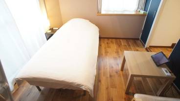 客室 / 16