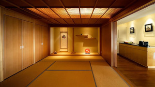 湛水の間