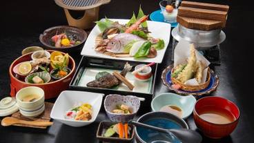 食事・飲み物 / 13