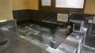 デラックス和洋室　タイプＣ（内湯付き/ 定員2〜4名/ チェックイン18時まで / 最終夕食時間19:30）