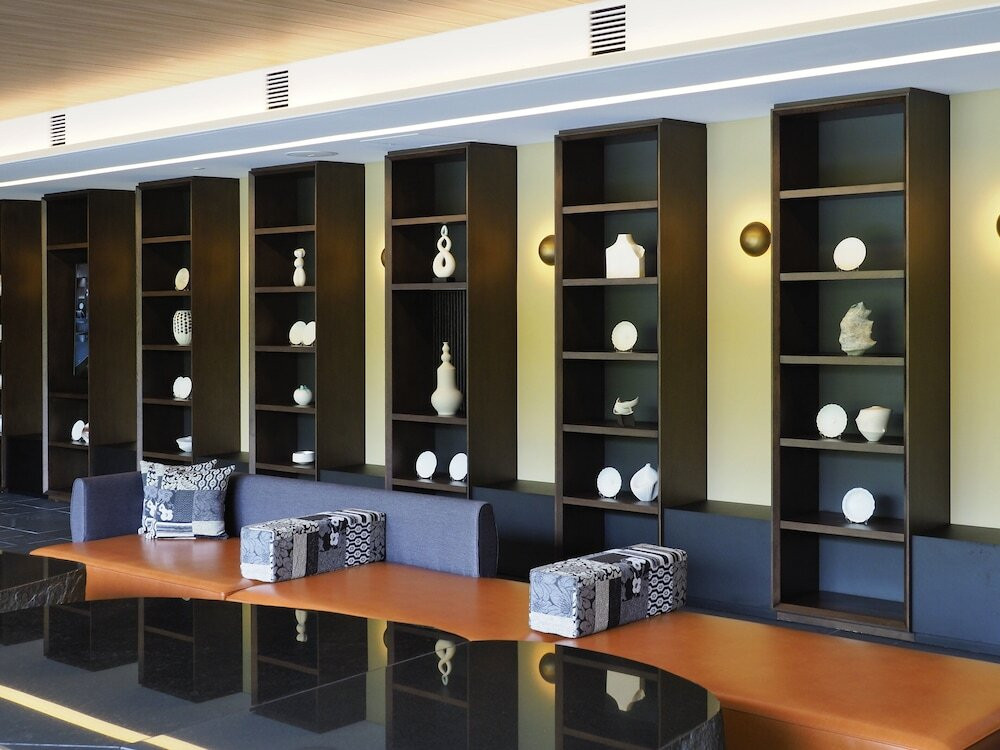 ロビーラウンジ