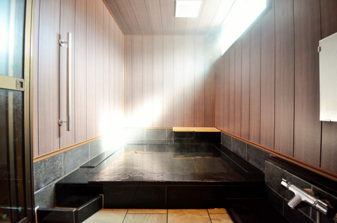 24時間温泉三昧。我が家のような居心地3520640