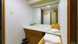 ツイン ルーム & 和室（畳）禁煙 56㎡