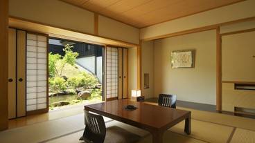 客室内のダイニングエリア / 20