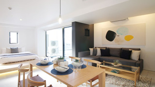 デザイン スタジオ (702)