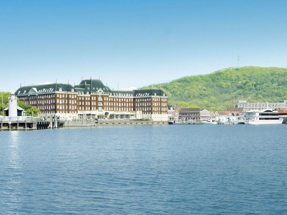 アメニティが充実でビュッフェも楽しい！海の見えるお宿4069960