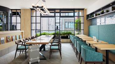 朝食スペース / 8