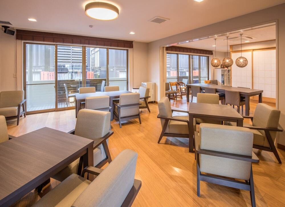 ロビーラウンジ