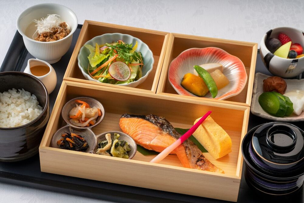 朝食