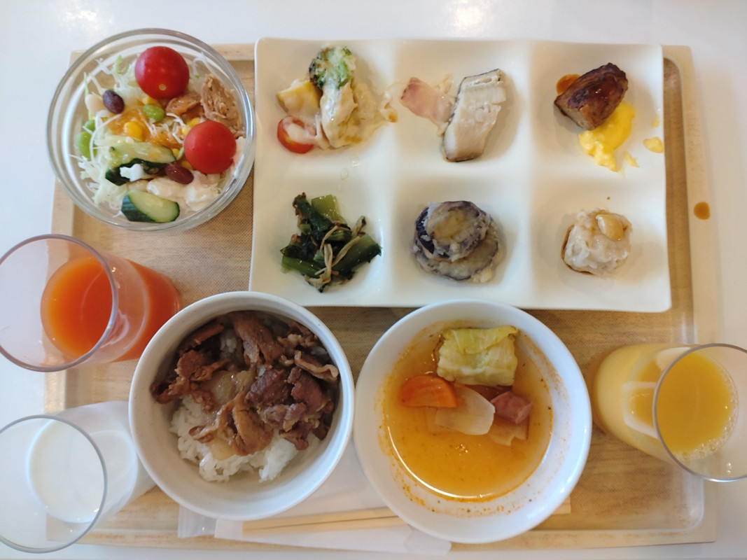 朝食ビュッフェ