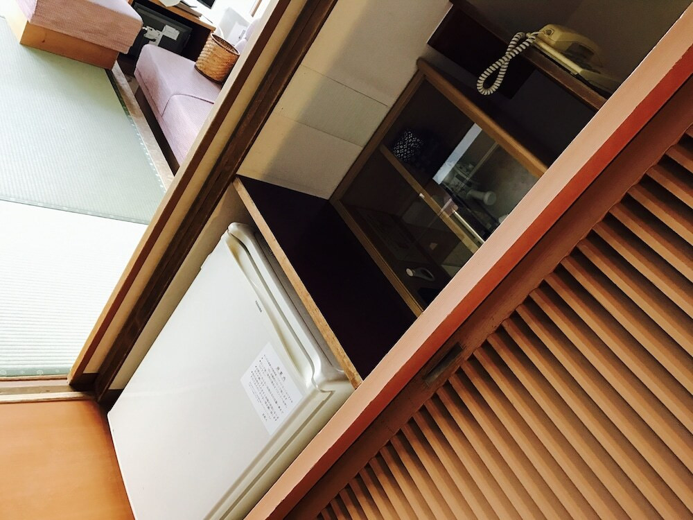 客室冷蔵庫一例