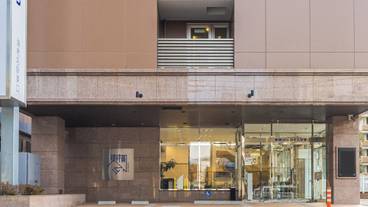 施設の入り口 / 5