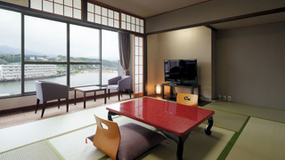 [リバービュー]モデレート和室10畳+広縁(38sqm)