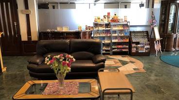 ロビーラウンジ / 2