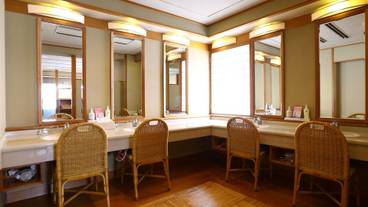 パウダーコーナー / 5