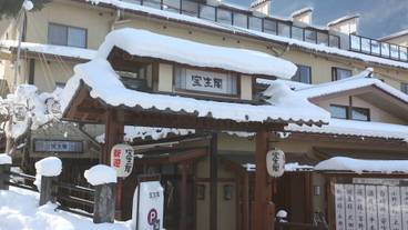 施設の入り口 / 9