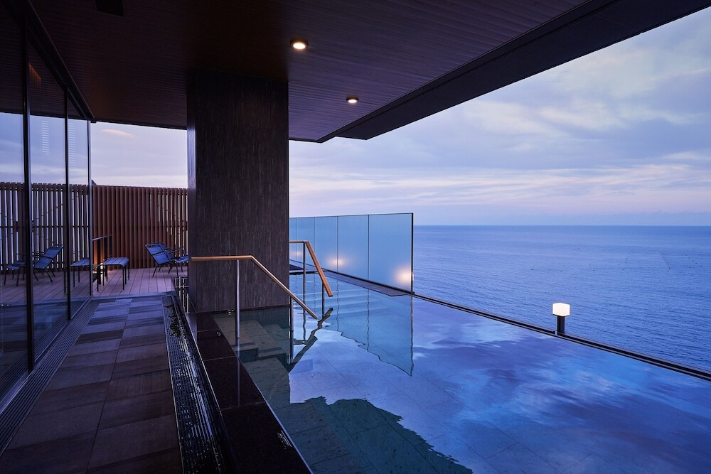 大浴場／展望露天風呂(夕景)