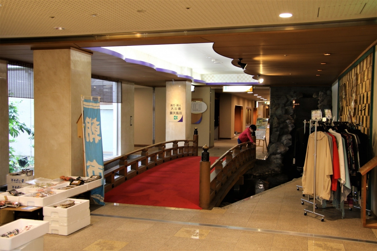 貸切風呂や庭園風呂、露天風呂など多彩。家族そろって温泉三昧の休日を！4067157