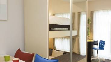 客室内のダイニングエリア / 20