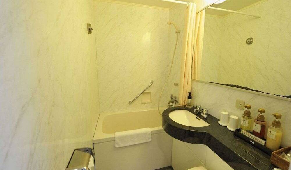 スタンダードツイン　浴室 / 1