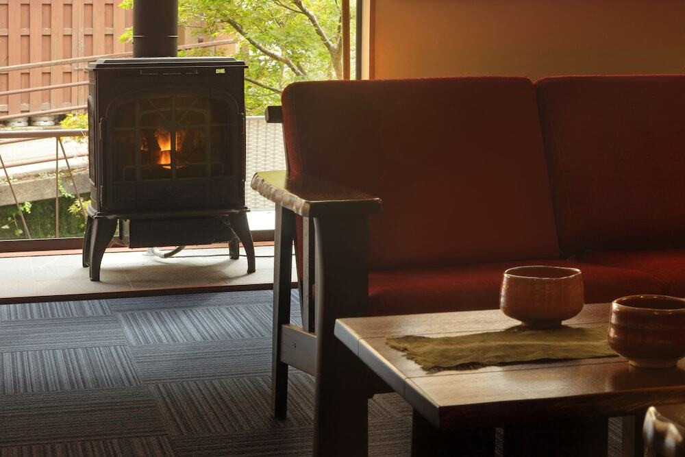 ロビーラウンジ