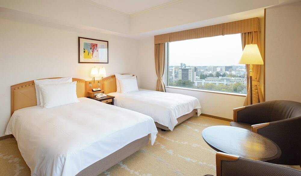 デラックスツイン / 4