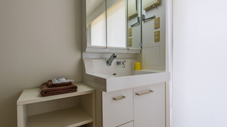 ツインルーム (チェックイン時間15時～18時)