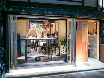 「酒場トやさい イソスタンド」 外観 94419356 外観