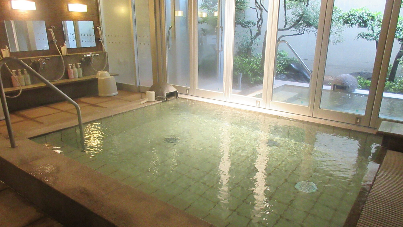 魚津駅から徒歩約1分！露天風呂やサウナ完備の大浴場が自慢3415063