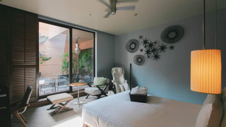 キング [サウナ/クラブラウンジ/ミニバー/バルコニー付]