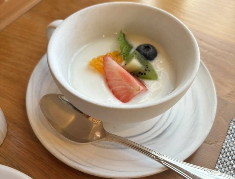 朝食 ヨーグルト / 3