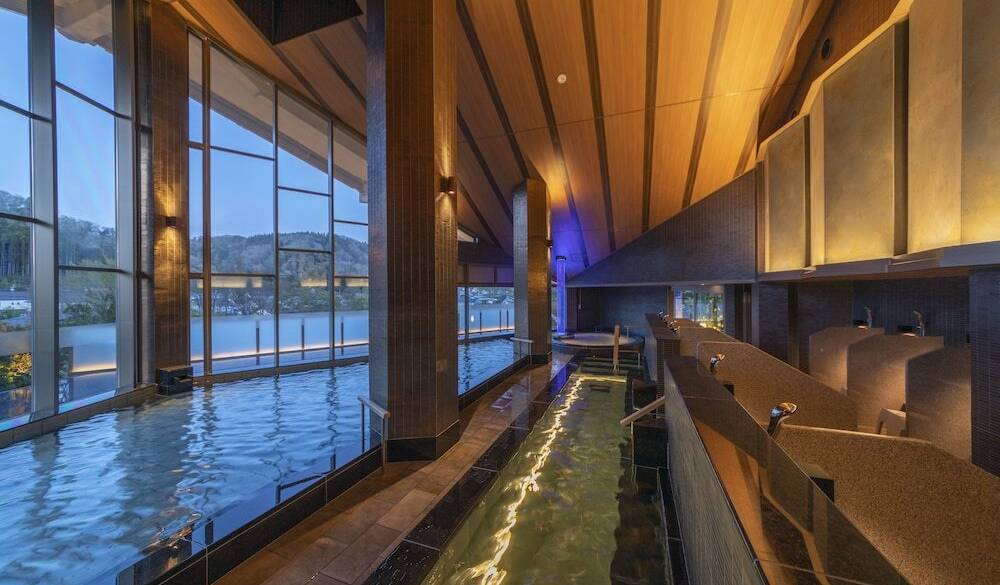 花月館 大浴場① / 3