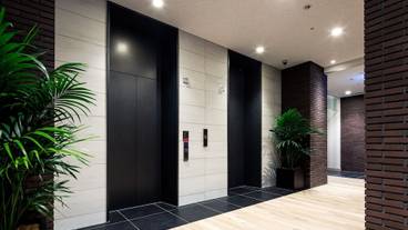 施設の入り口 / 18