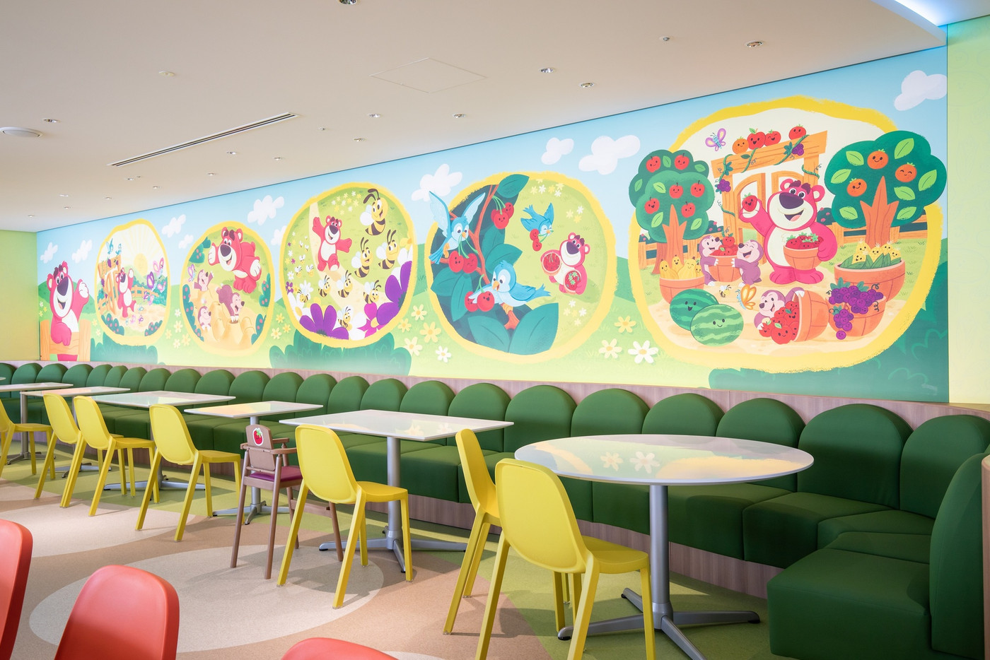 おもちゃの世界にトリップ♪童心をくすぐるカラフルなホテル4043849