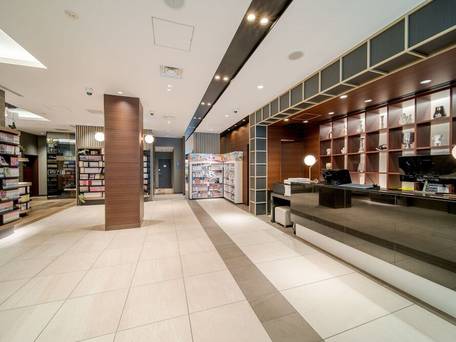 クインテッサホテル大阪心斎橋 Comic＆Books / 3