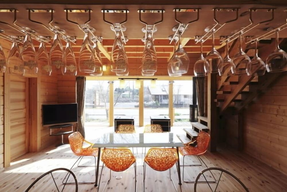 客室内のダイニングエリア