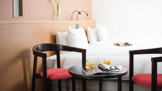 トリプルルーム シングルベッド 3 台 禁煙