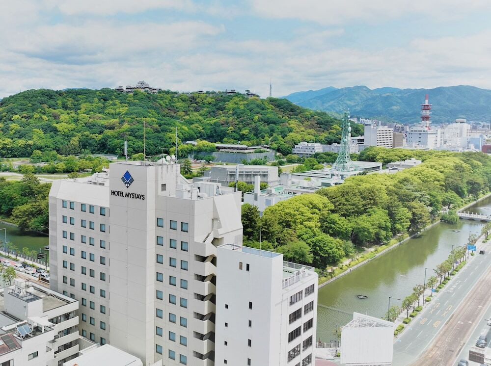 松山城ビューで旅気分アップ。2種の鯛めしを食べ比べ♪4235907