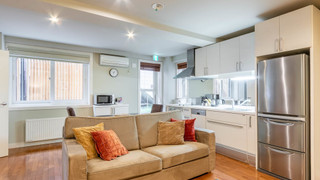 アパートメント 1 ベッドルーム (Downstairs)