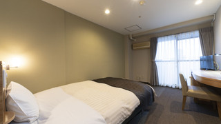 スーペリア セミダブル (リニューアルルーム) ベッド 1台 禁煙