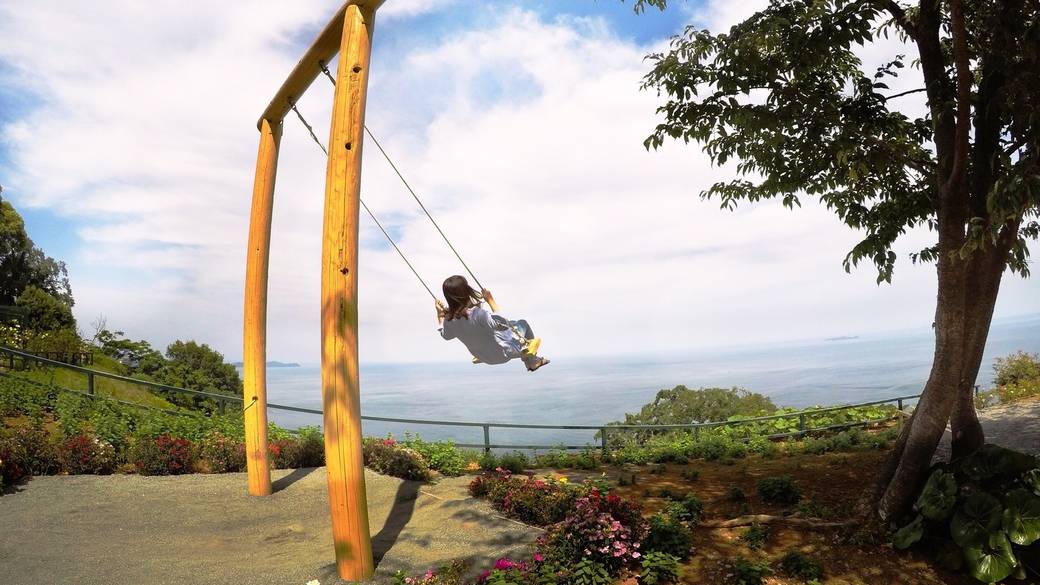 熱海の散策スポット
ハーブとバラの楽園 / 2