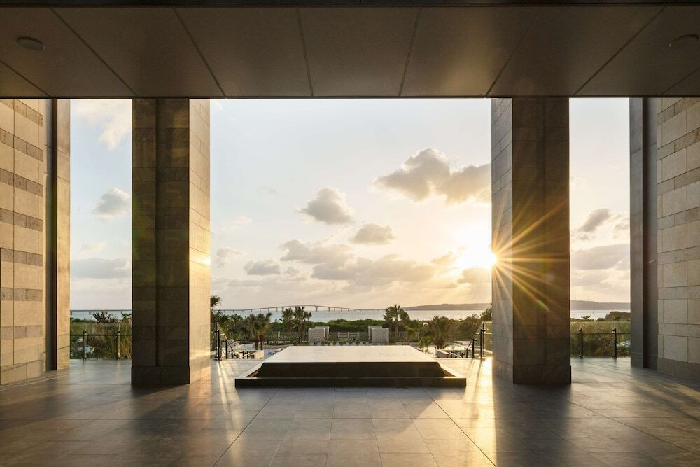 エントランス①