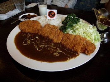 「横須賀海軍カレー本舗」料理 856266 横須賀海軍チキンカツビッグカレー砲 featuring戦艦三笠（プラス３００円の大盛）