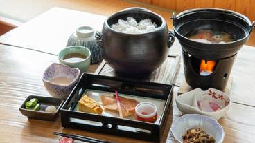 食事・飲み物 / 28