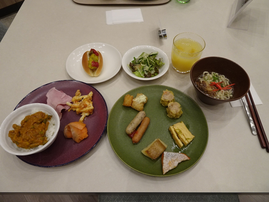 朝食