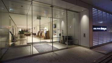 内部エントランス / 2