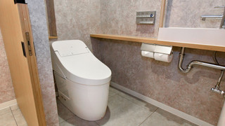 デラックスキングツインルーム シティビュー