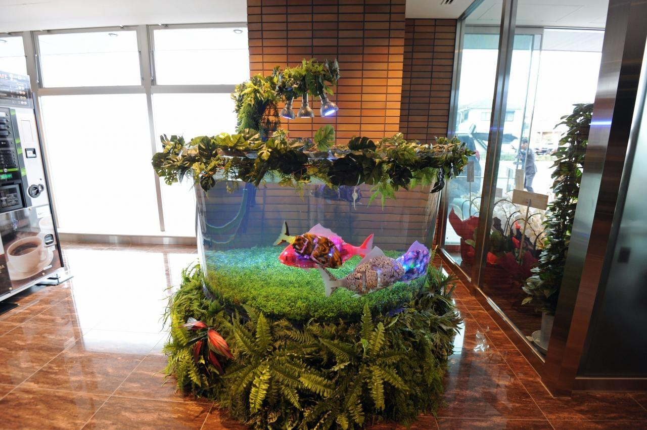 ロボット従業員がおもてなし3663445