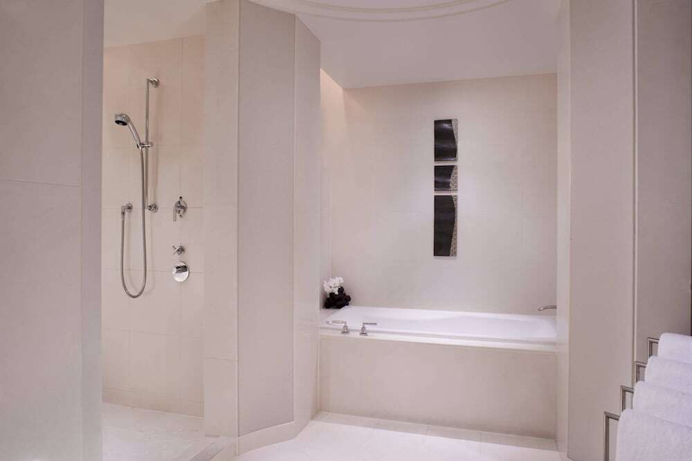 ザ・リッツ・カールトン東京（ザ・リッツ・カールトン・トウキョウ） / 11